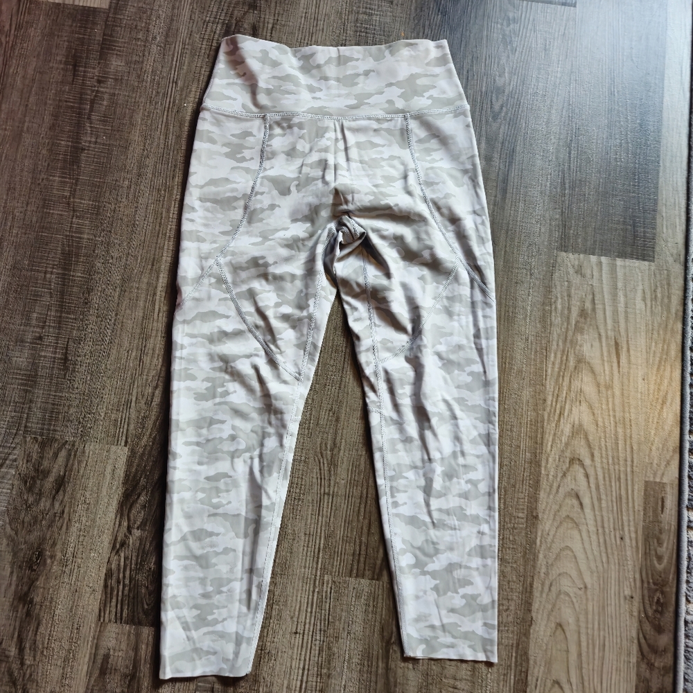 Aerie camo leggings size xl